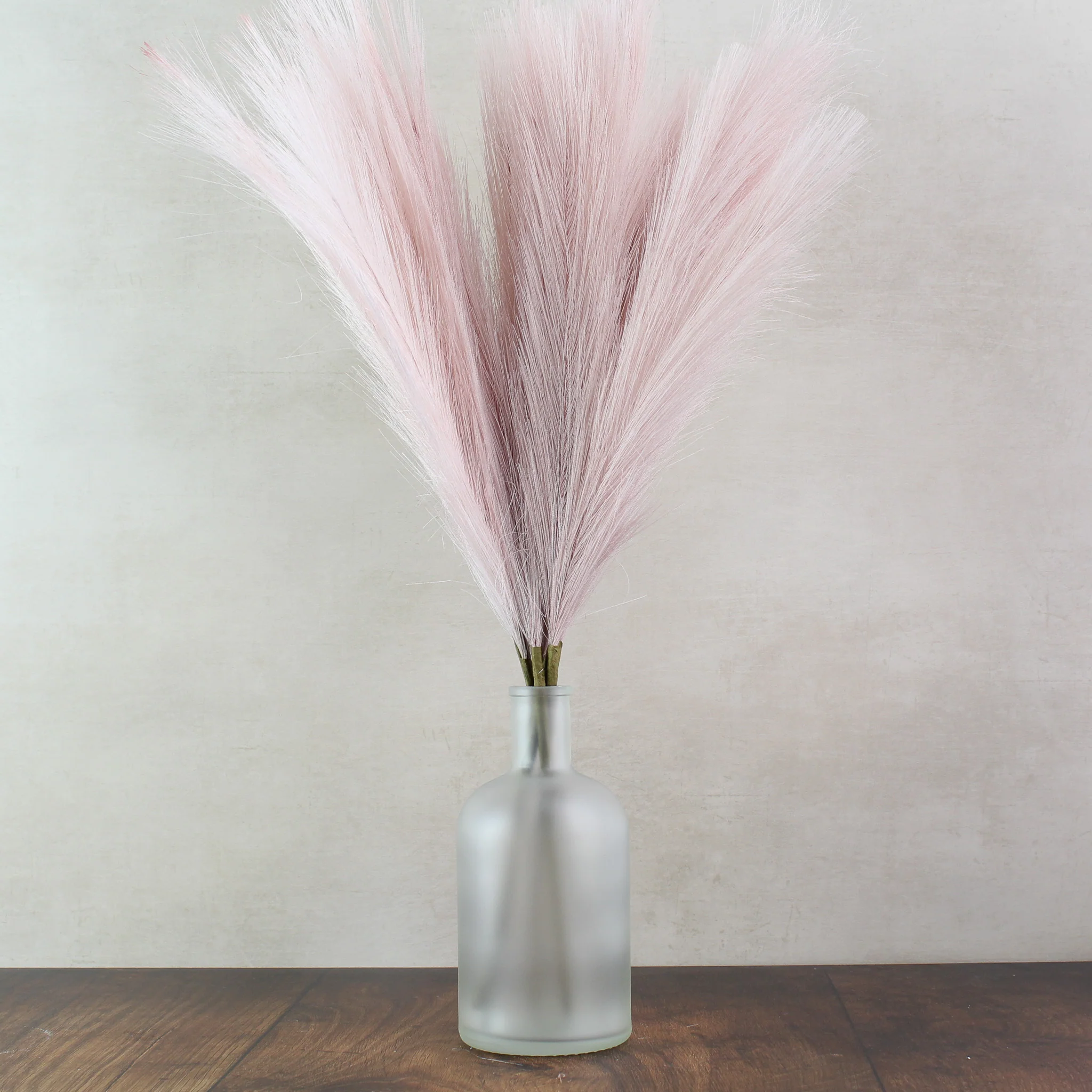 60cm Pampas & Glass Vase - Image 10