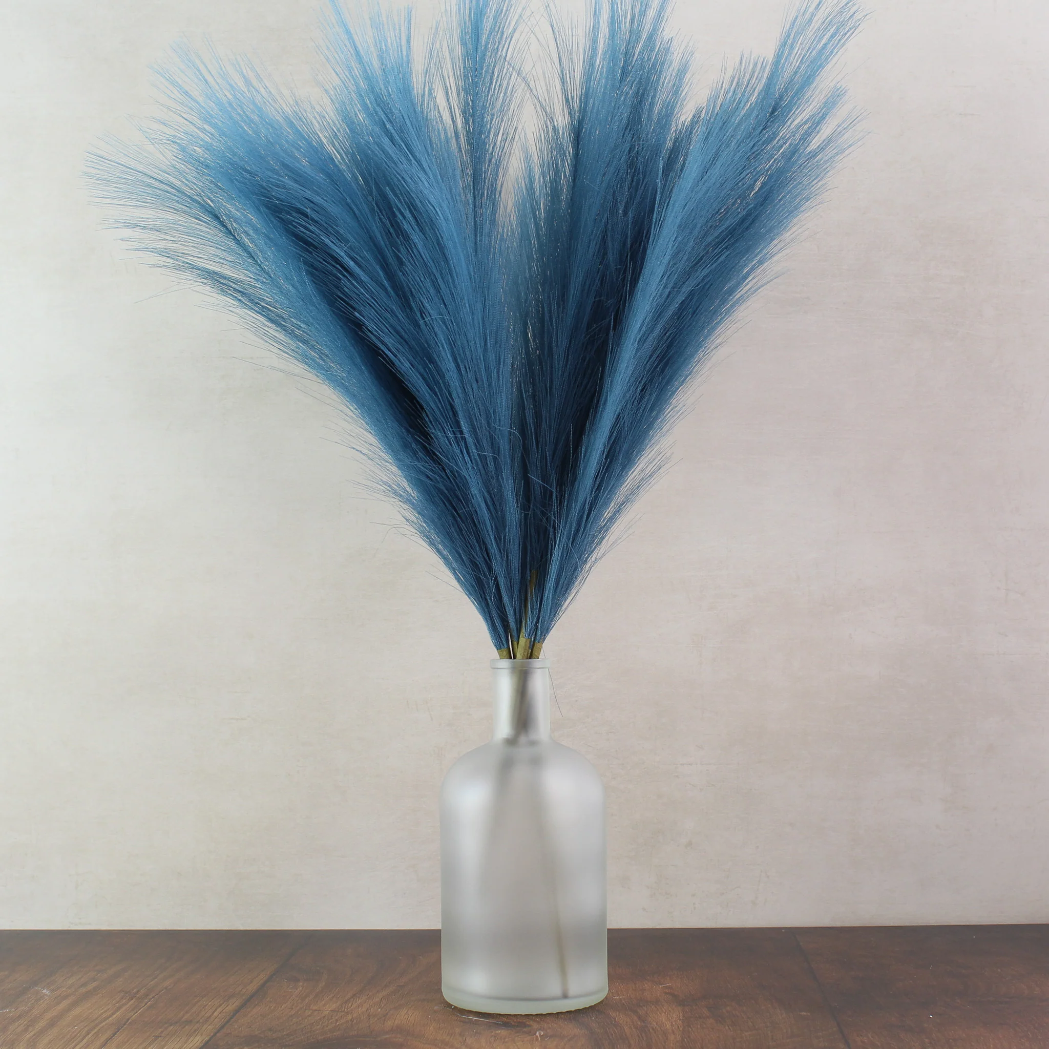 60cm Pampas & Glass Vase - Image 11