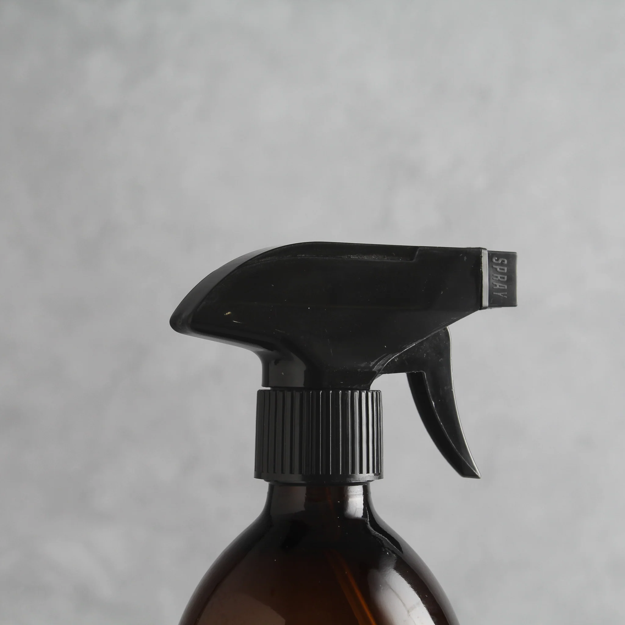 Amber Glass Spray Bottle With Label - Image 3