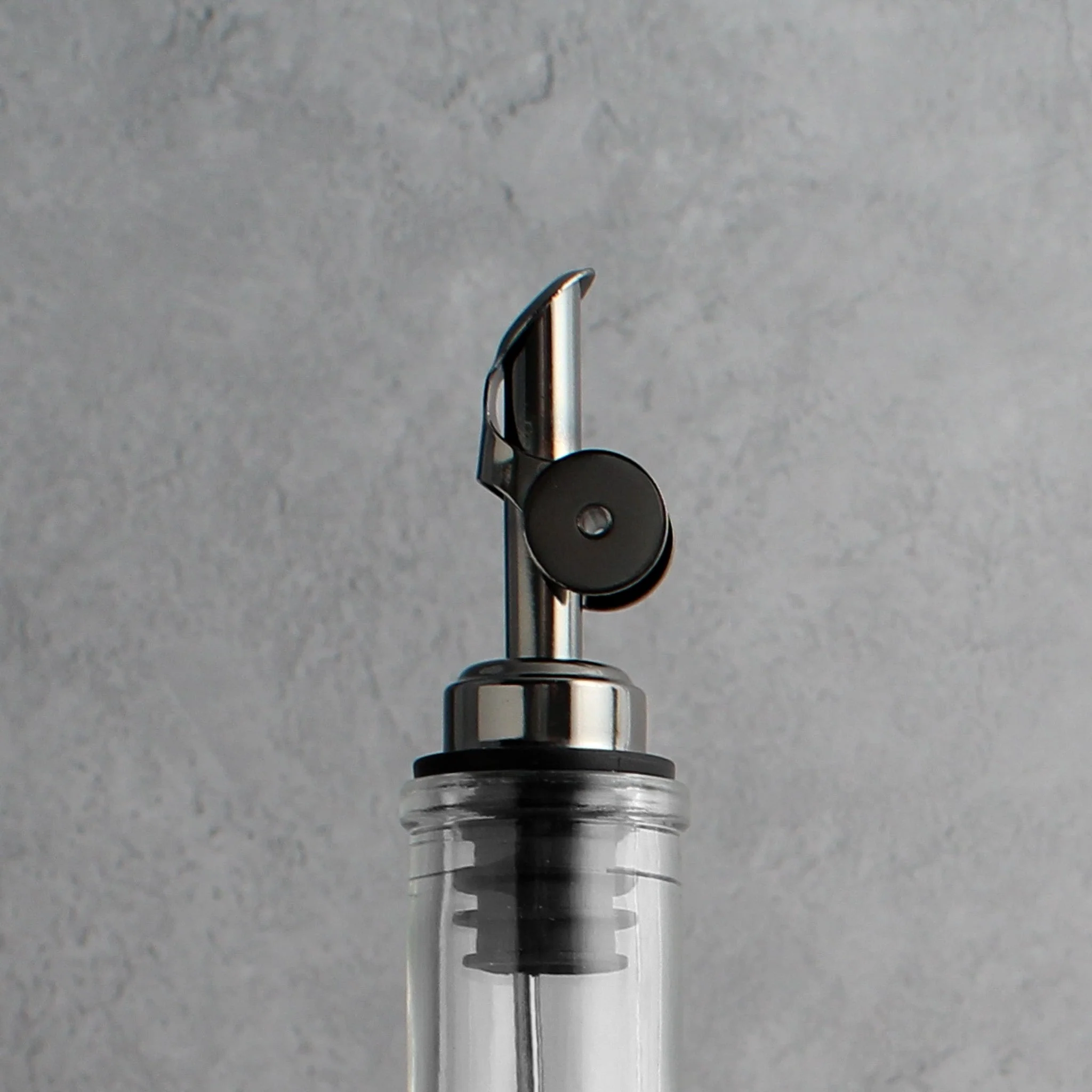 Clear Glass Tall Neck Oil Bottle - Image 3