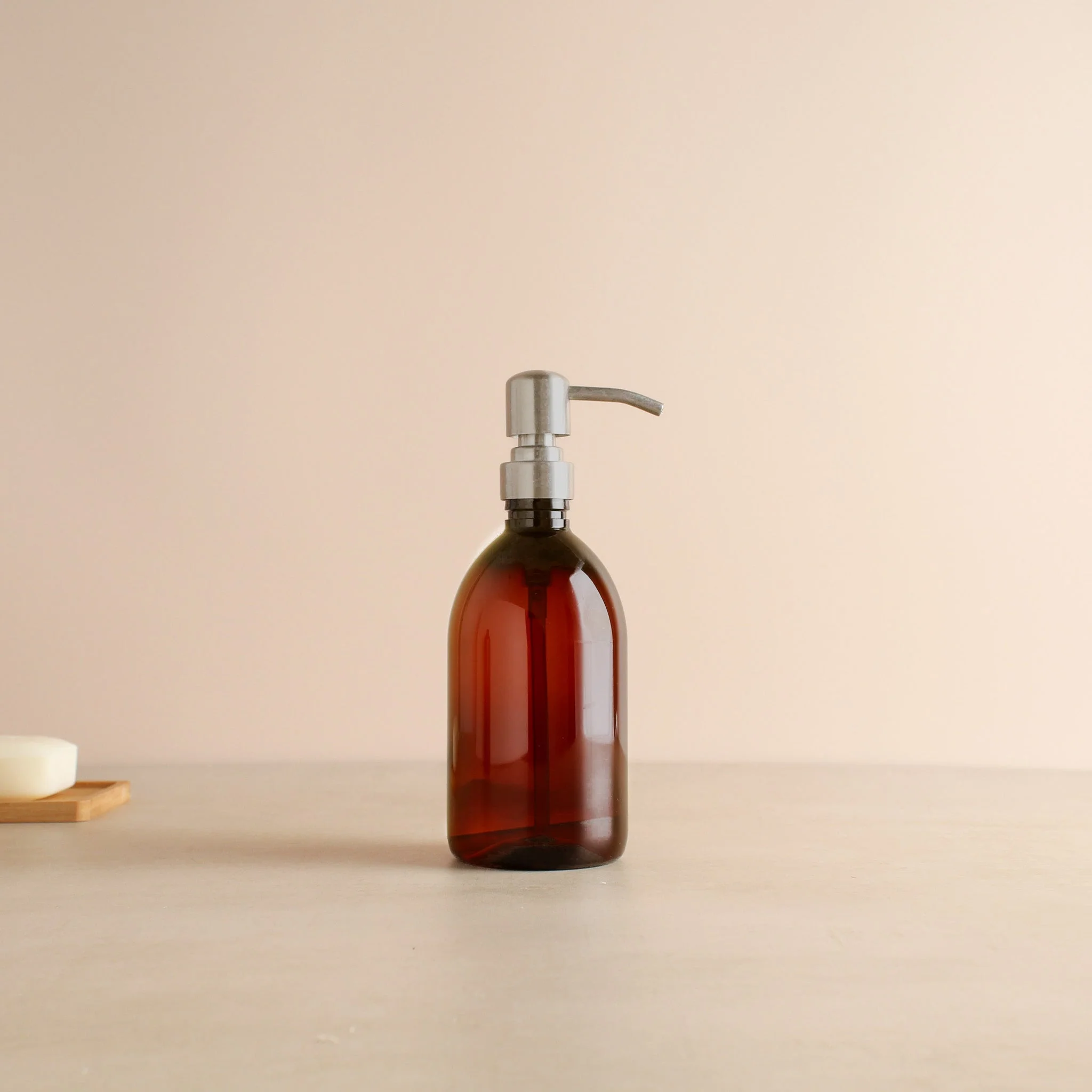 Amber Plastic Dispenser Bottle With Silver Pump - Image 4