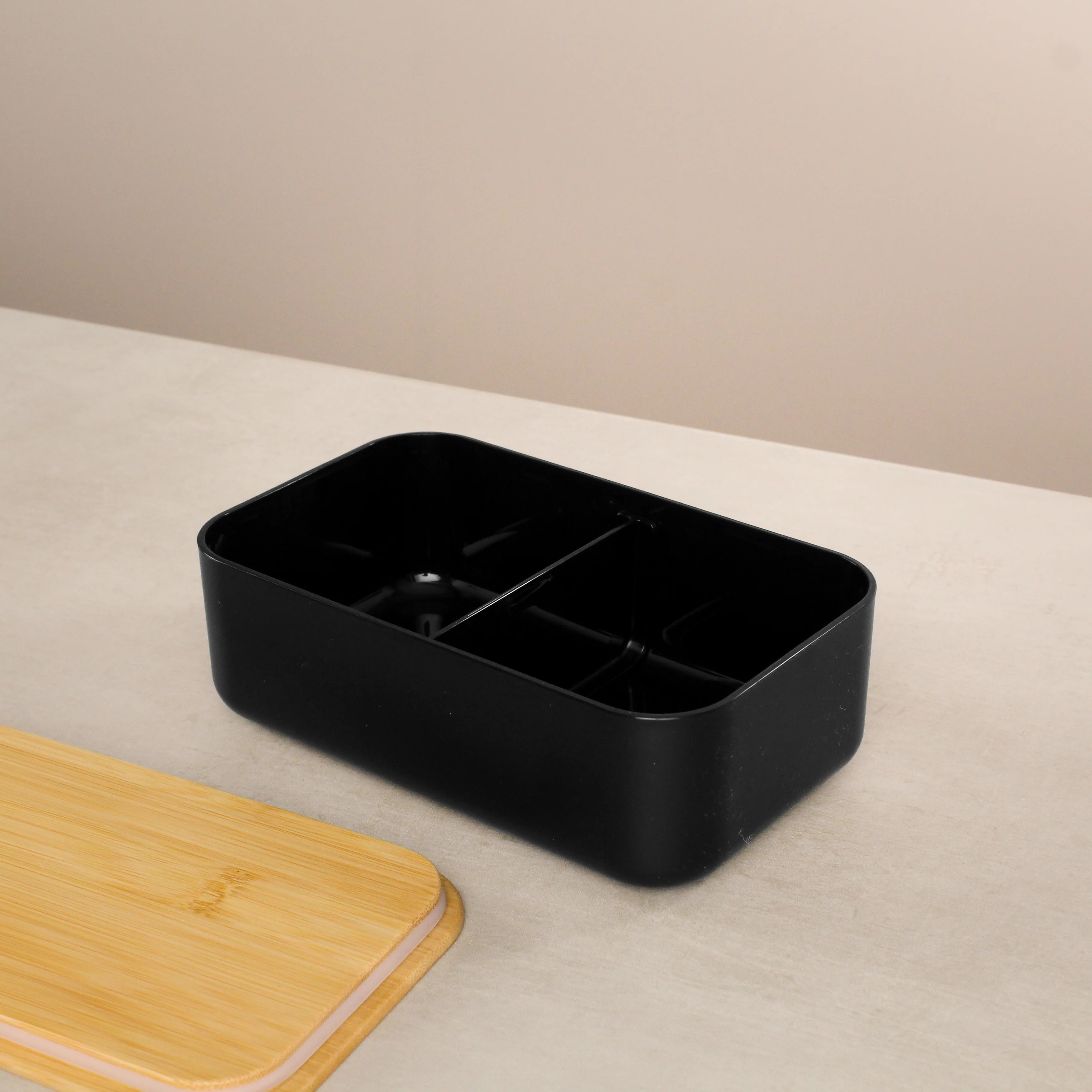 Black Lunch Box with Bamboo Lid - Image 8