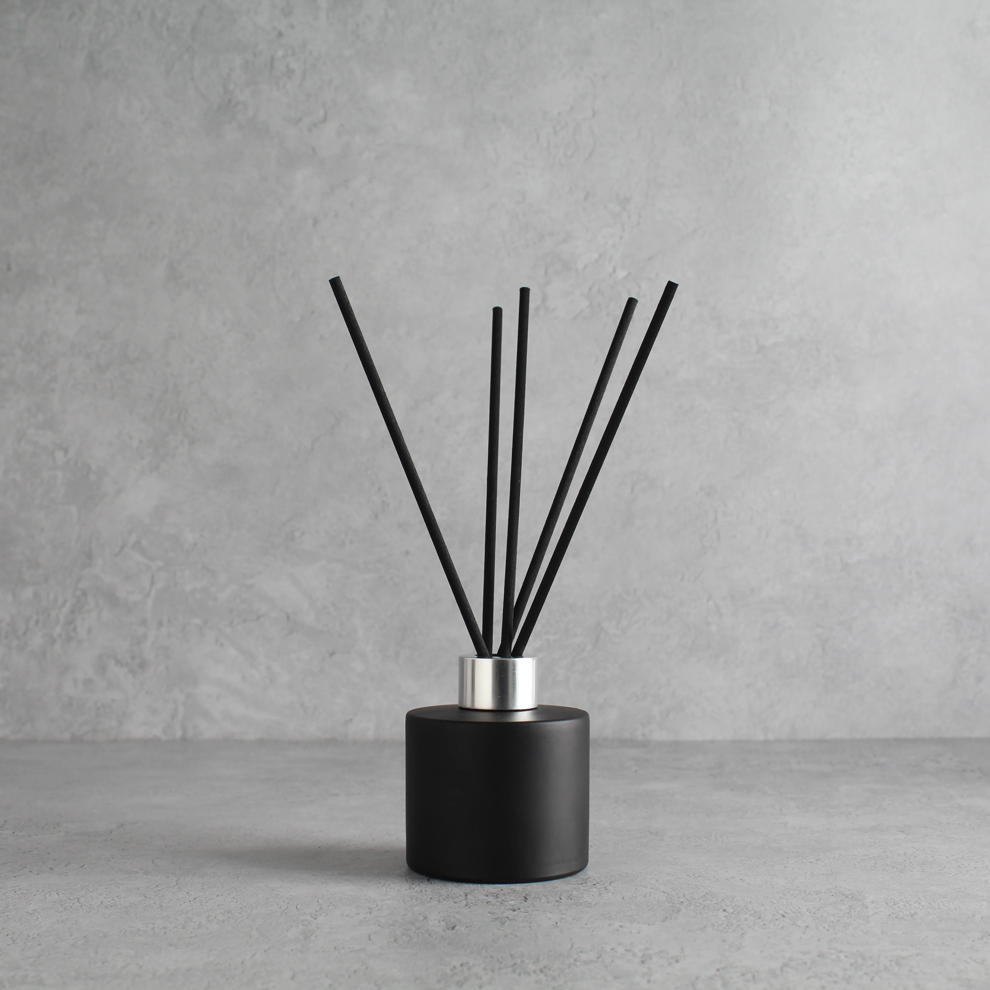 Black Reed Diffuser - Wholesale - Image 2
