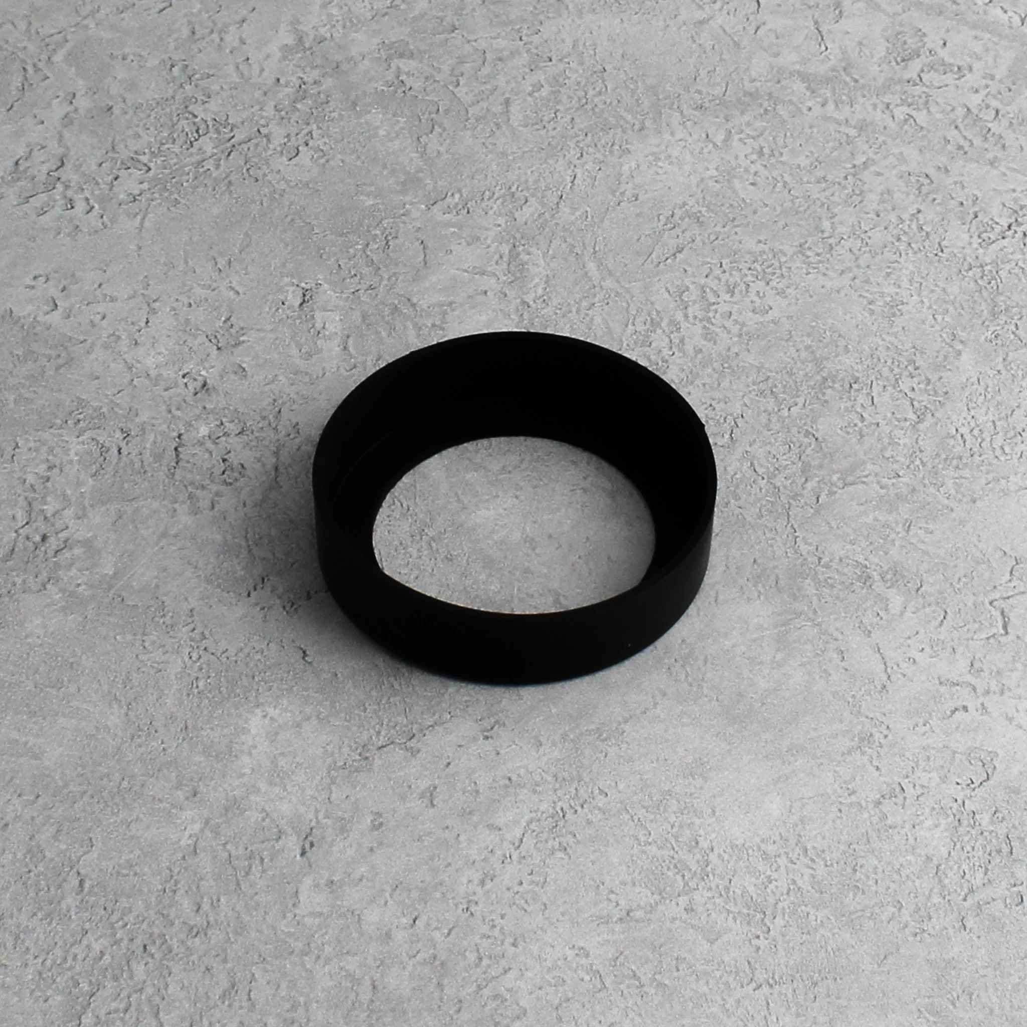 Black Silicone Grips For Glass Bottles - Wholesale - Image 3