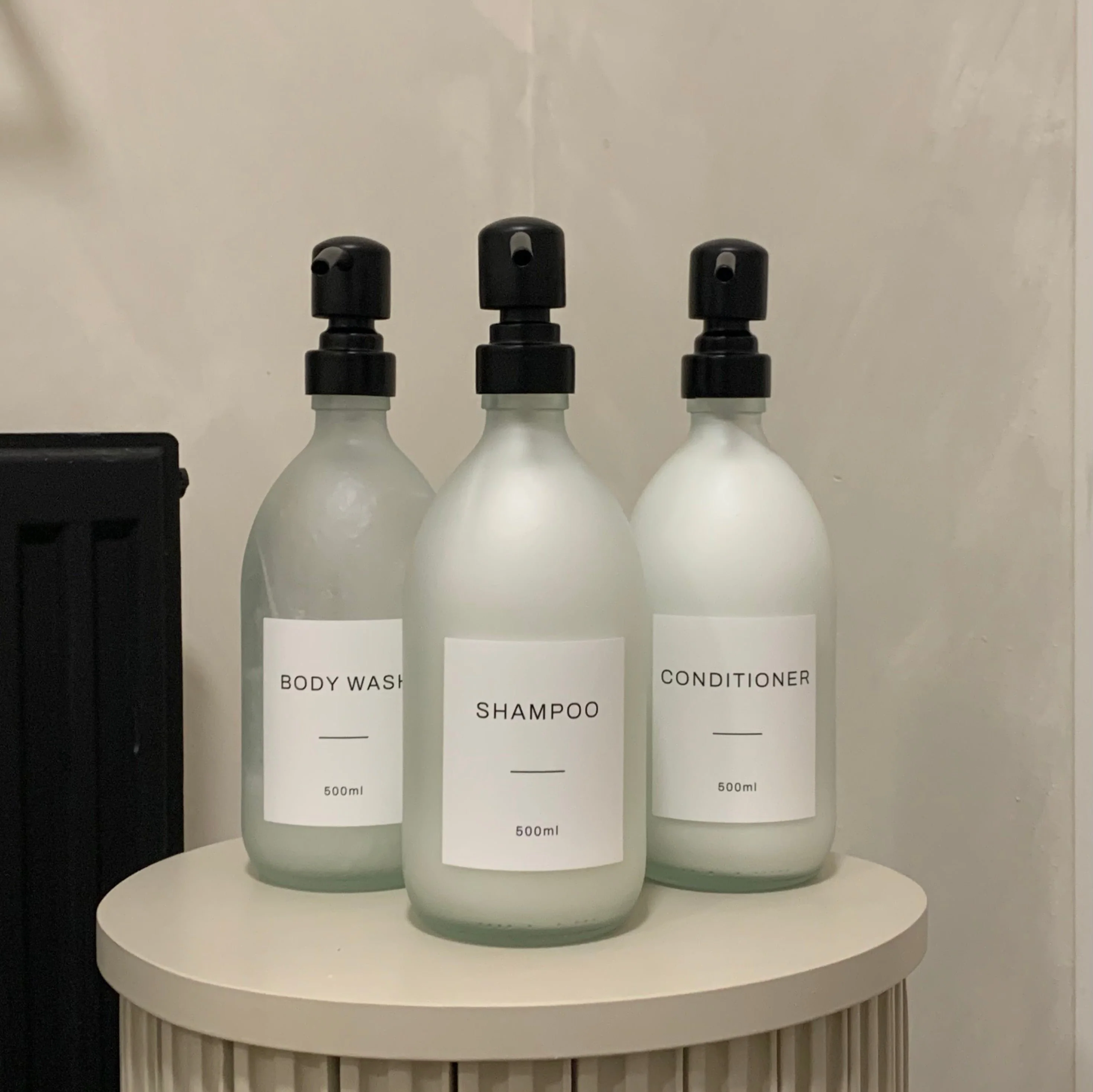 Body Wash, Shampoo & Conditioner Frosted White Glass Set - Image 10