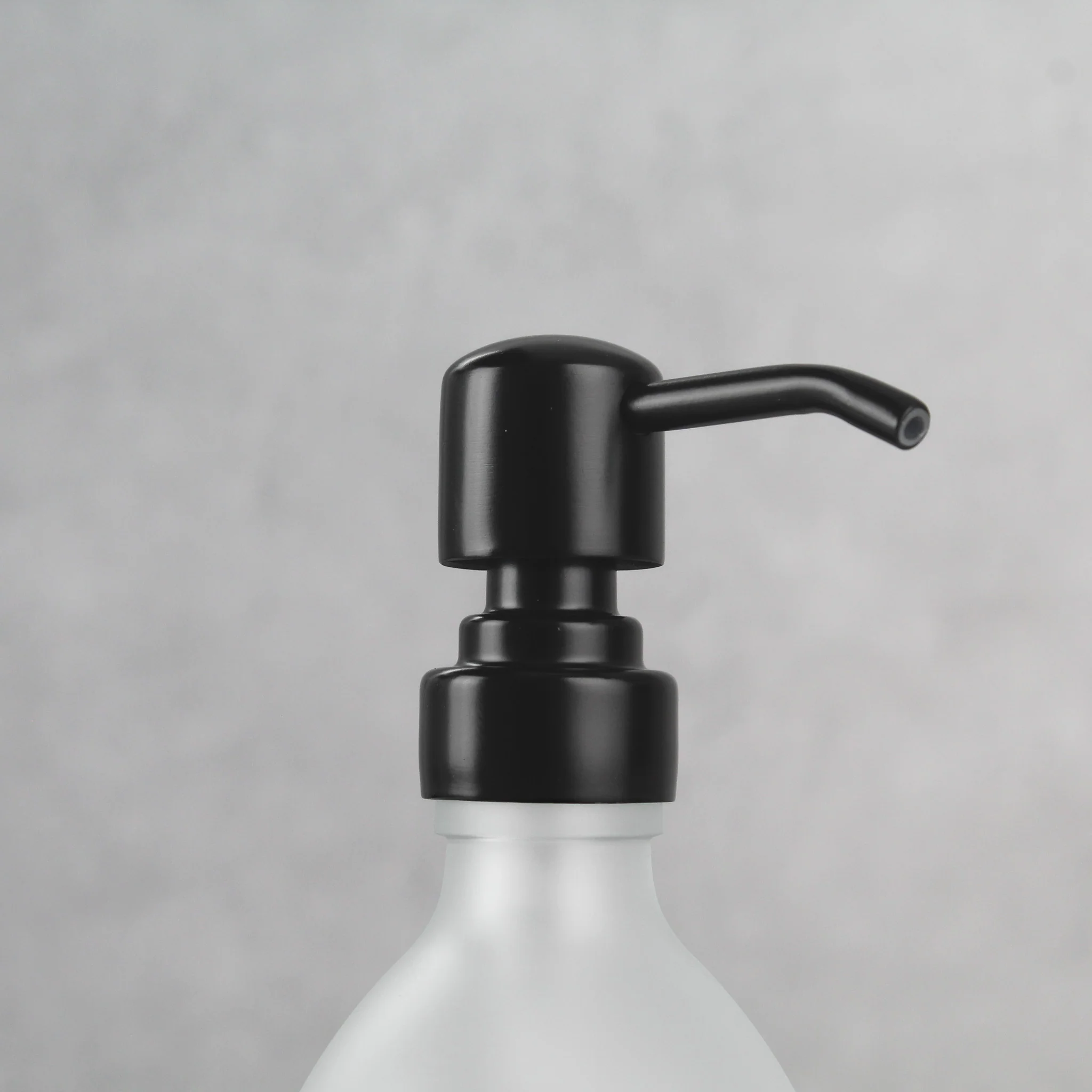 500ml Labelled Frosted White Glass Dispenser - Image 8