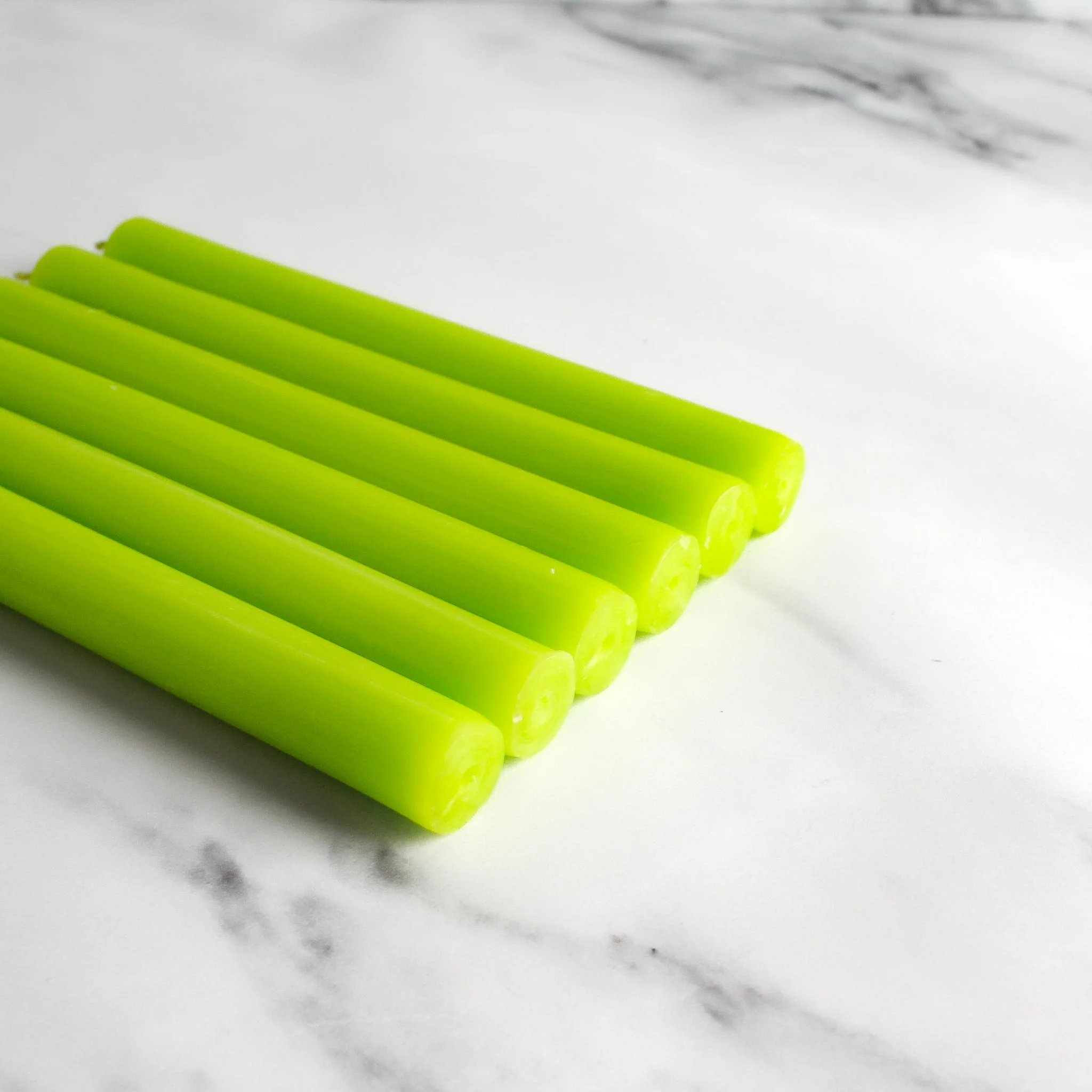 Green Dinner Candles Pack Of 6 - Image 5