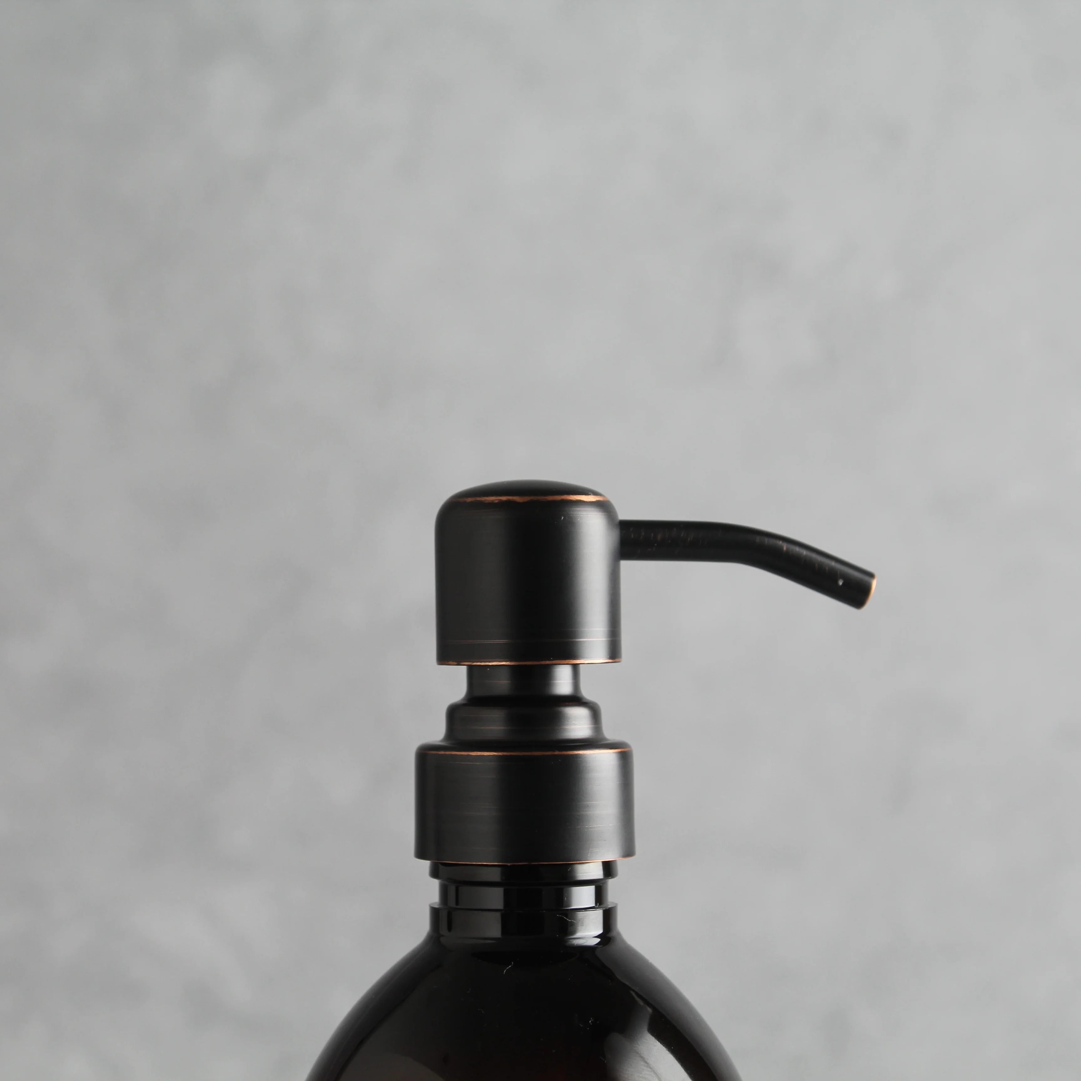 500ml Labelled Amber Plastic Dispenser - Image 6