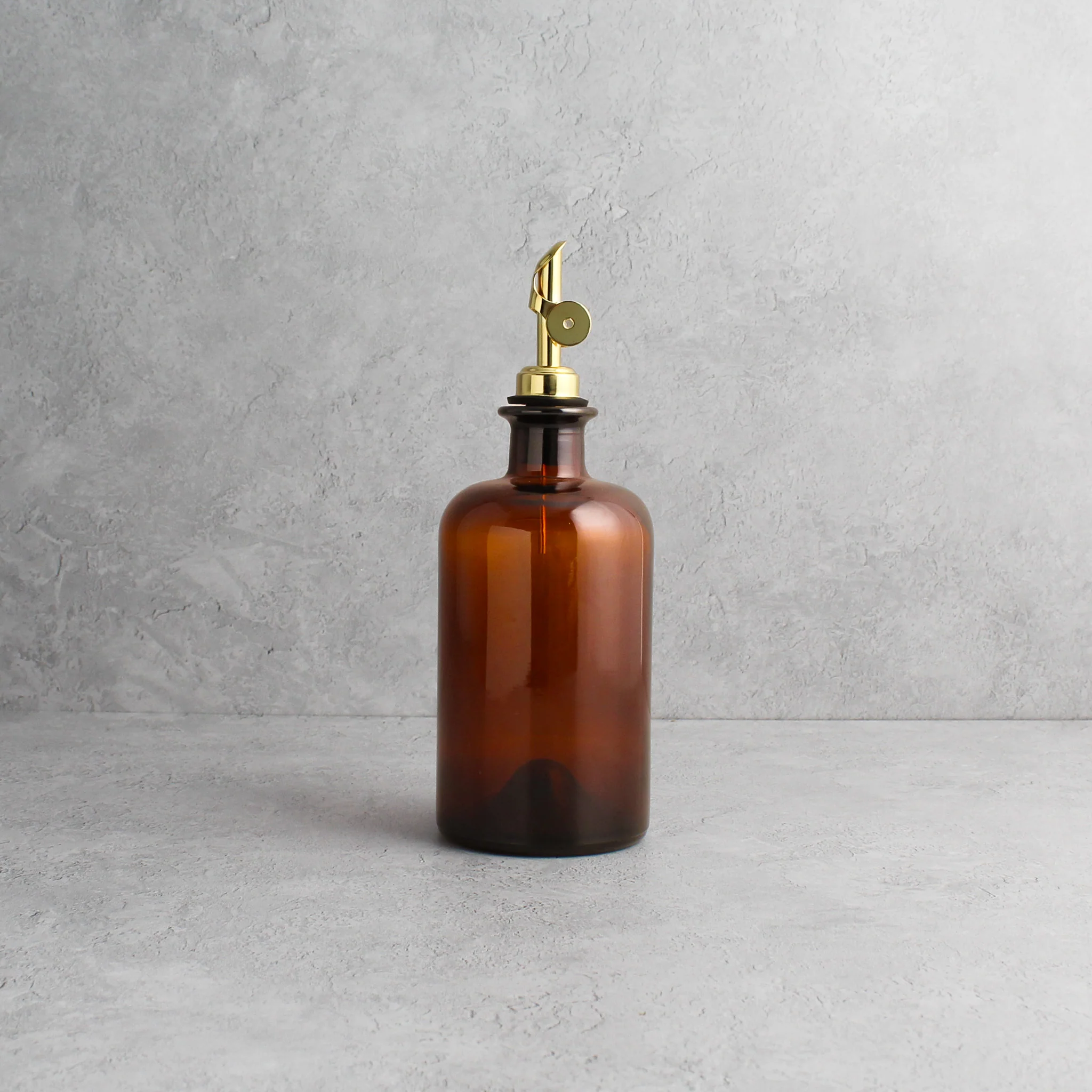 Amber Glass Oil Bottle With Label - Image 5