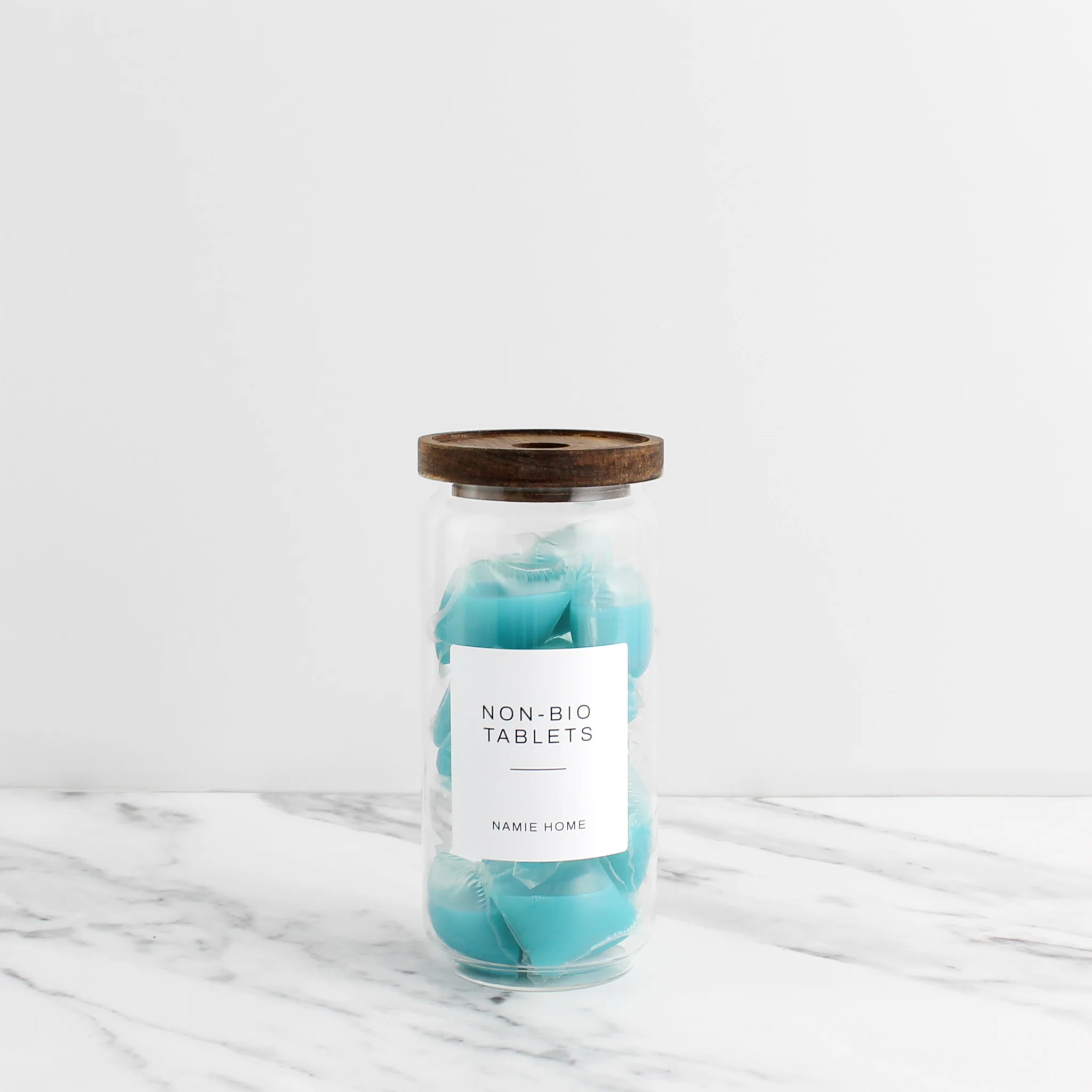 Glass Storage Jar With Acacia Lid For Laundry - Image 4
