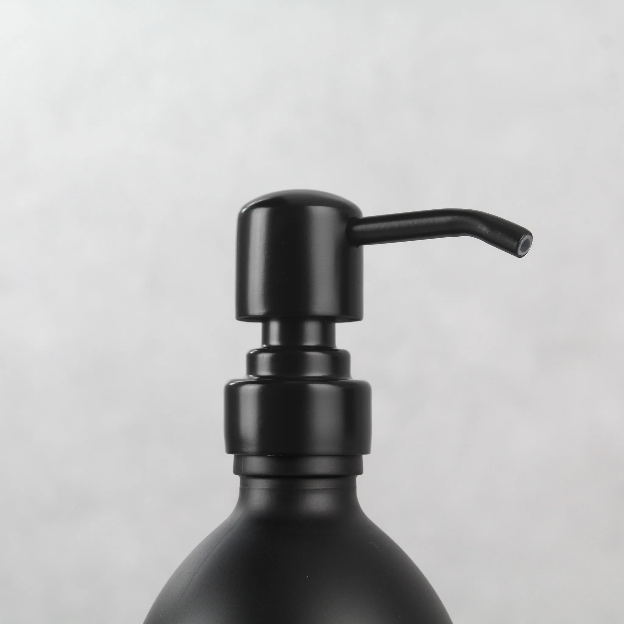 Body Wash, Shampoo & Conditioner Set - Image 8
