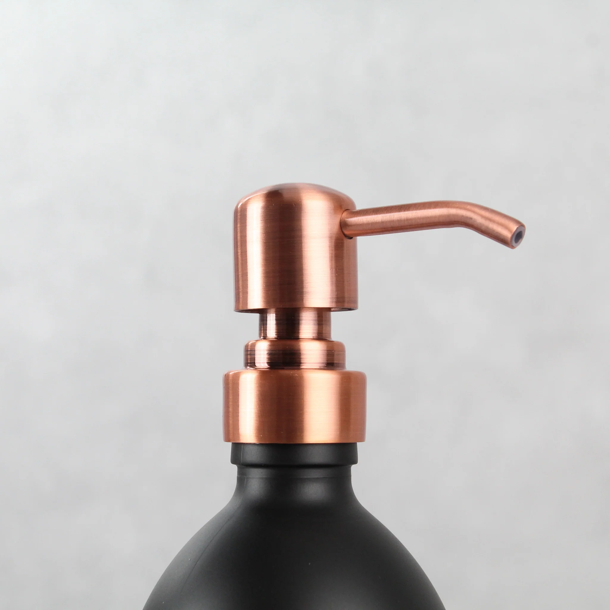500ml Labelled Matte Black Glass Dispenser - Image 9