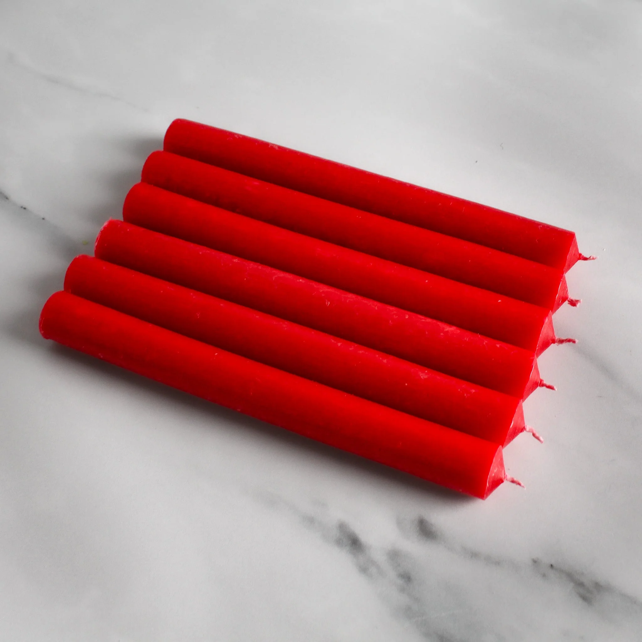 Red Dinner Candles Pack Of 6 - Image 4