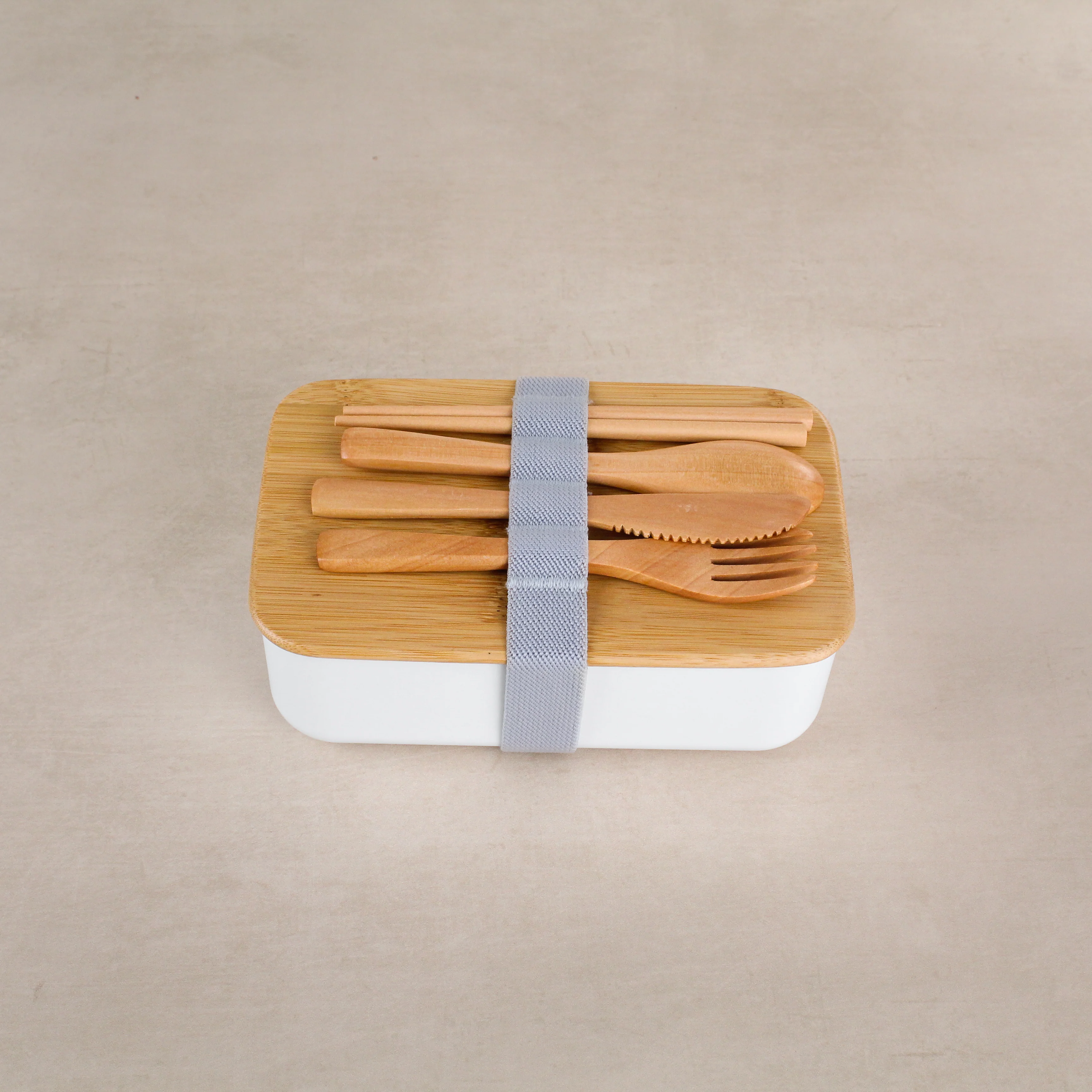 White Lunch Box with Bamboo Lid - Image 4
