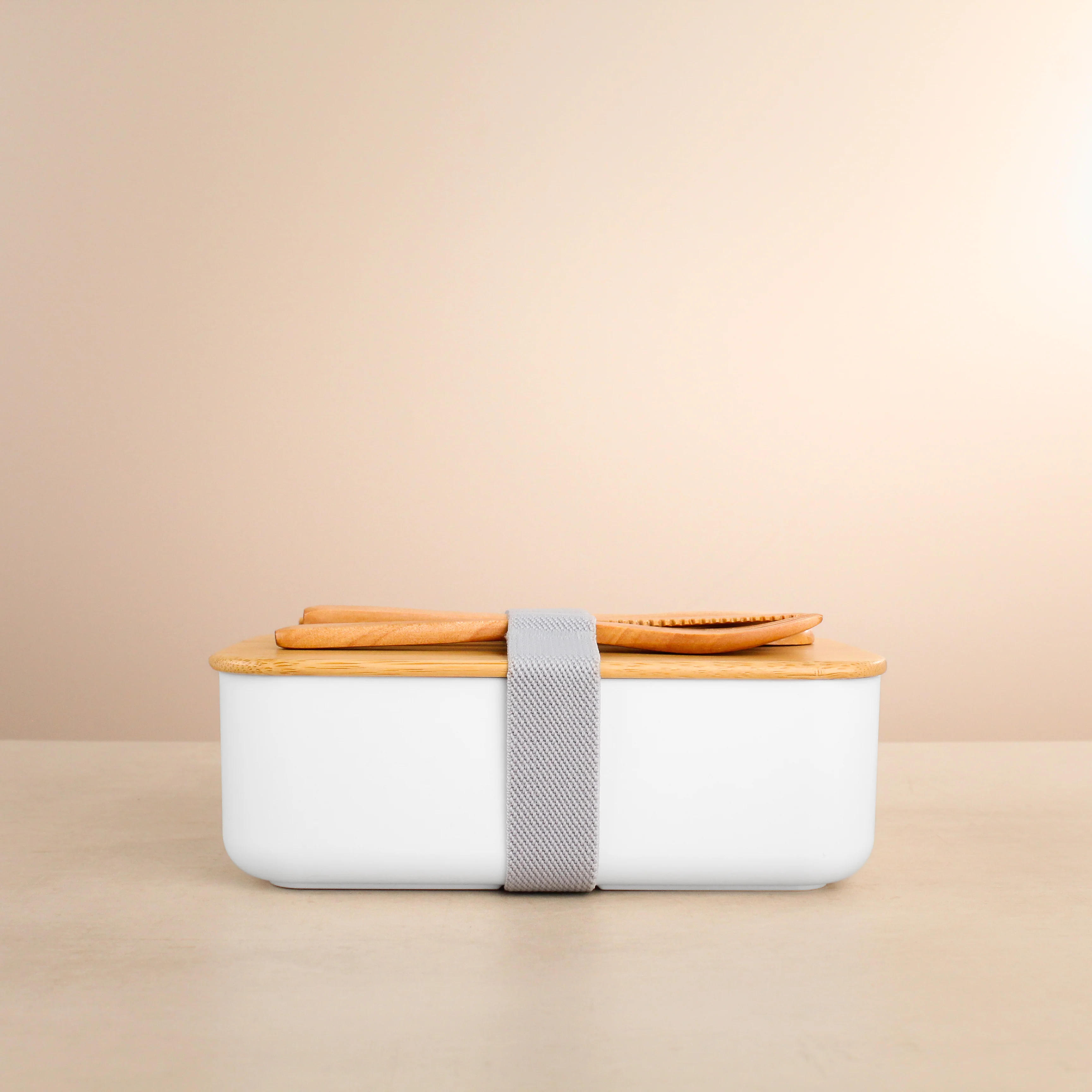 White Lunch Box with Bamboo Lid - Image 6