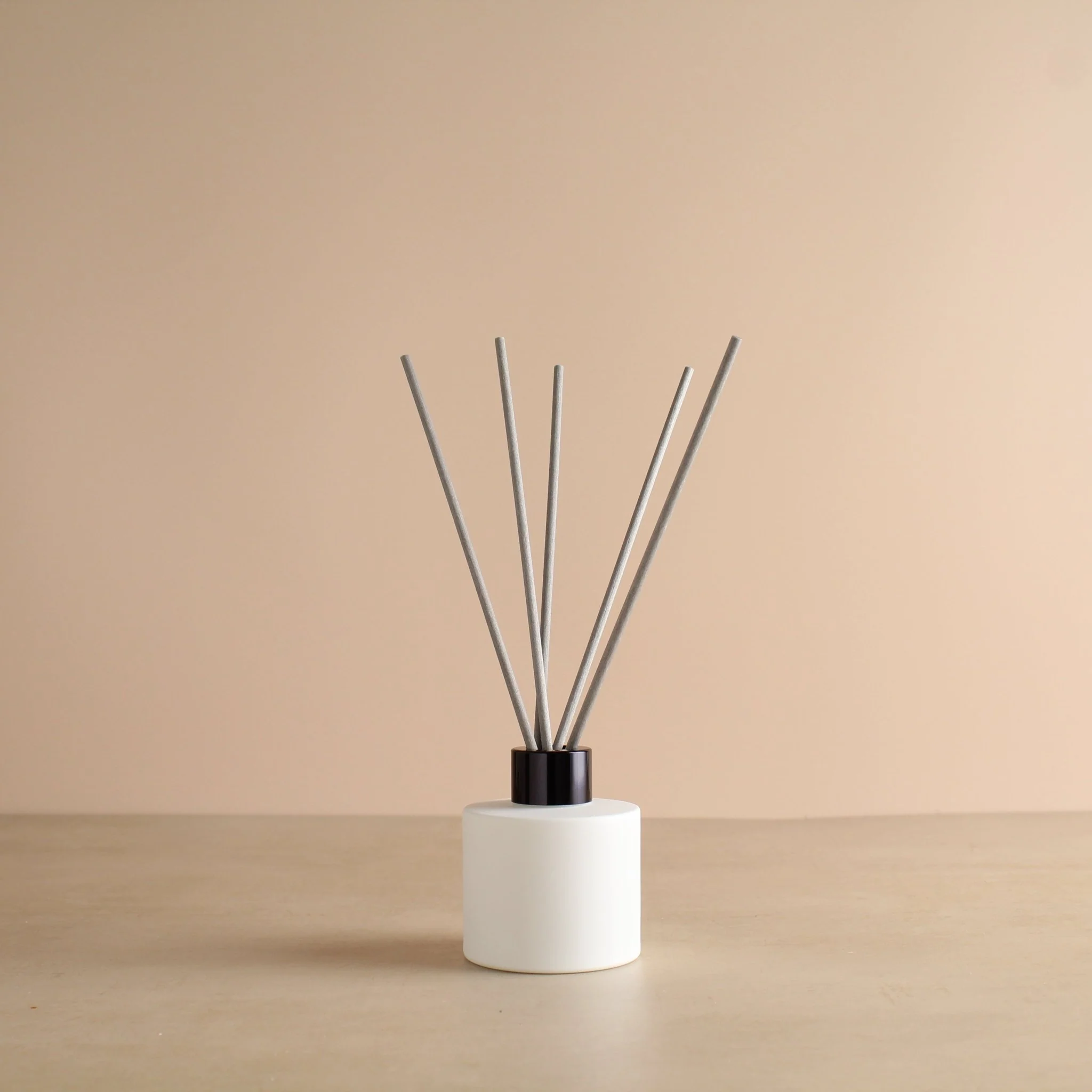 White Reed Diffuser - Image 5